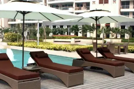 Pool Deck & Loungers