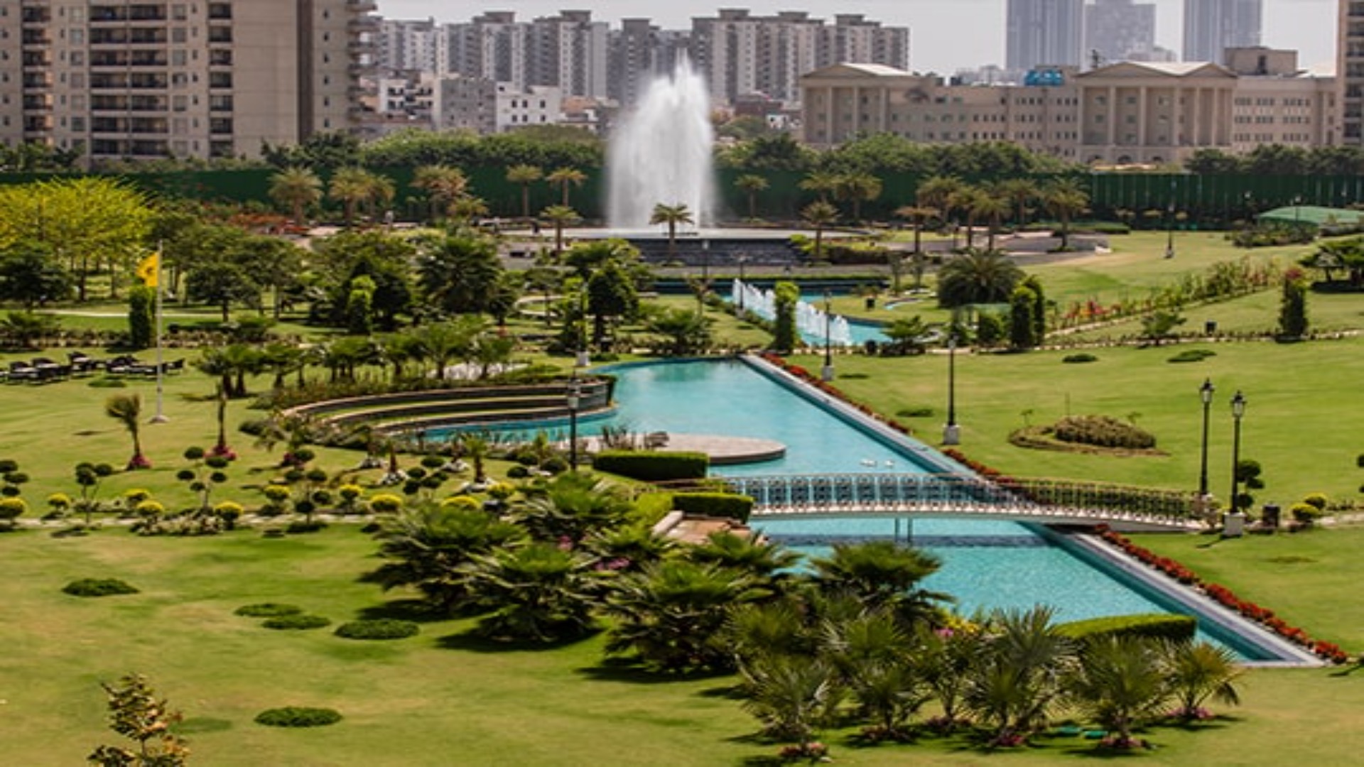 Central Park Park Bellavista — Landscaped Gardens