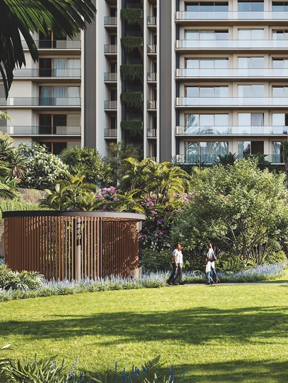 Clubhouse Pavilion & Landscaped Lawns