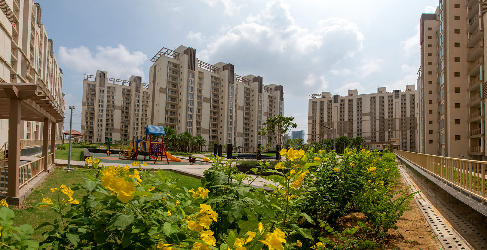Emaar Gurgaon Greens — Clubhouse & Amenities