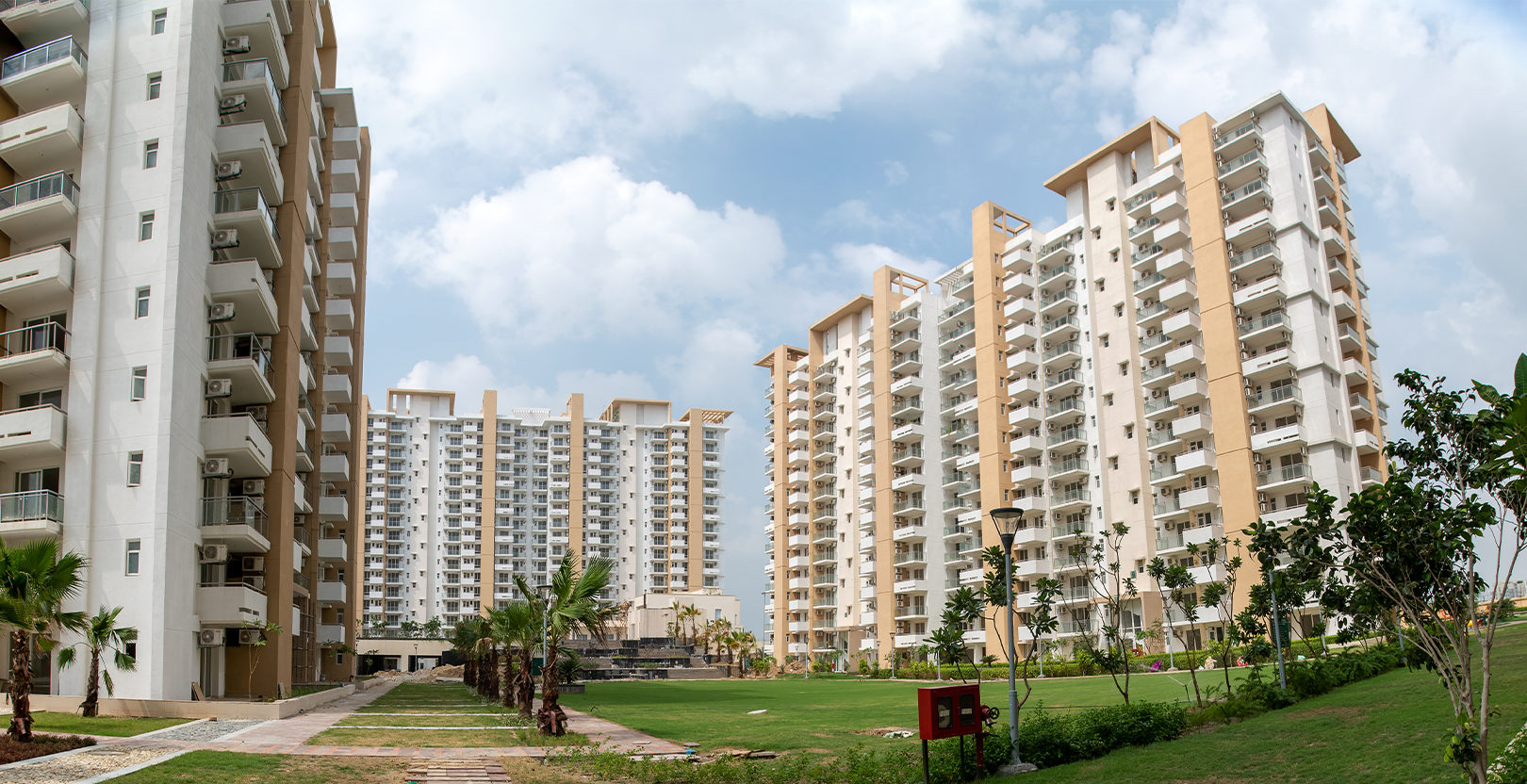 Emaar Imperial Gardens — Exterior View