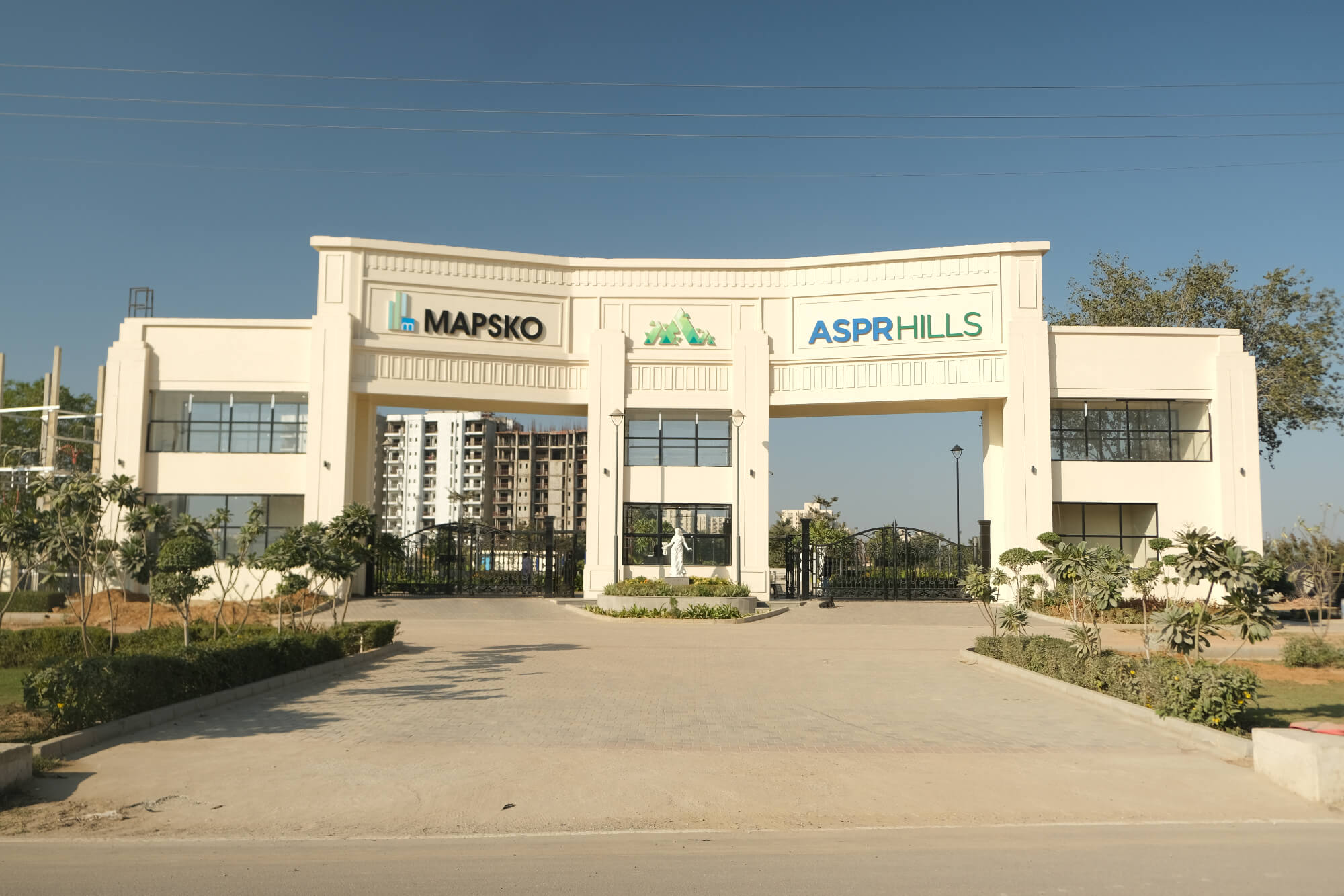Mapsko ASPR Hills — Entrance Gate — Day View