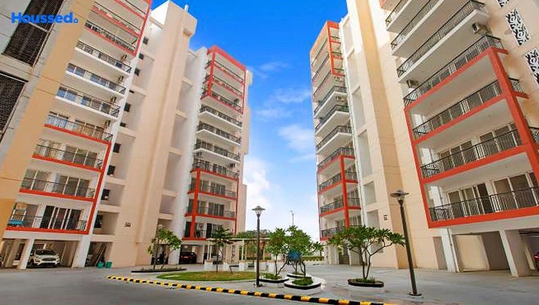 Orris Aster Court — Tower View
