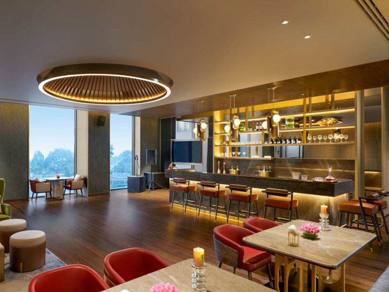 Puri Diplomatic Residences — Lounge & Bar Deck