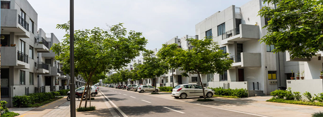 Vatika Emilia Floors — Block Exterior